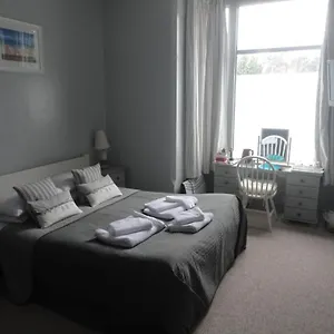 https://waves-in.bournemouth-hotels.org